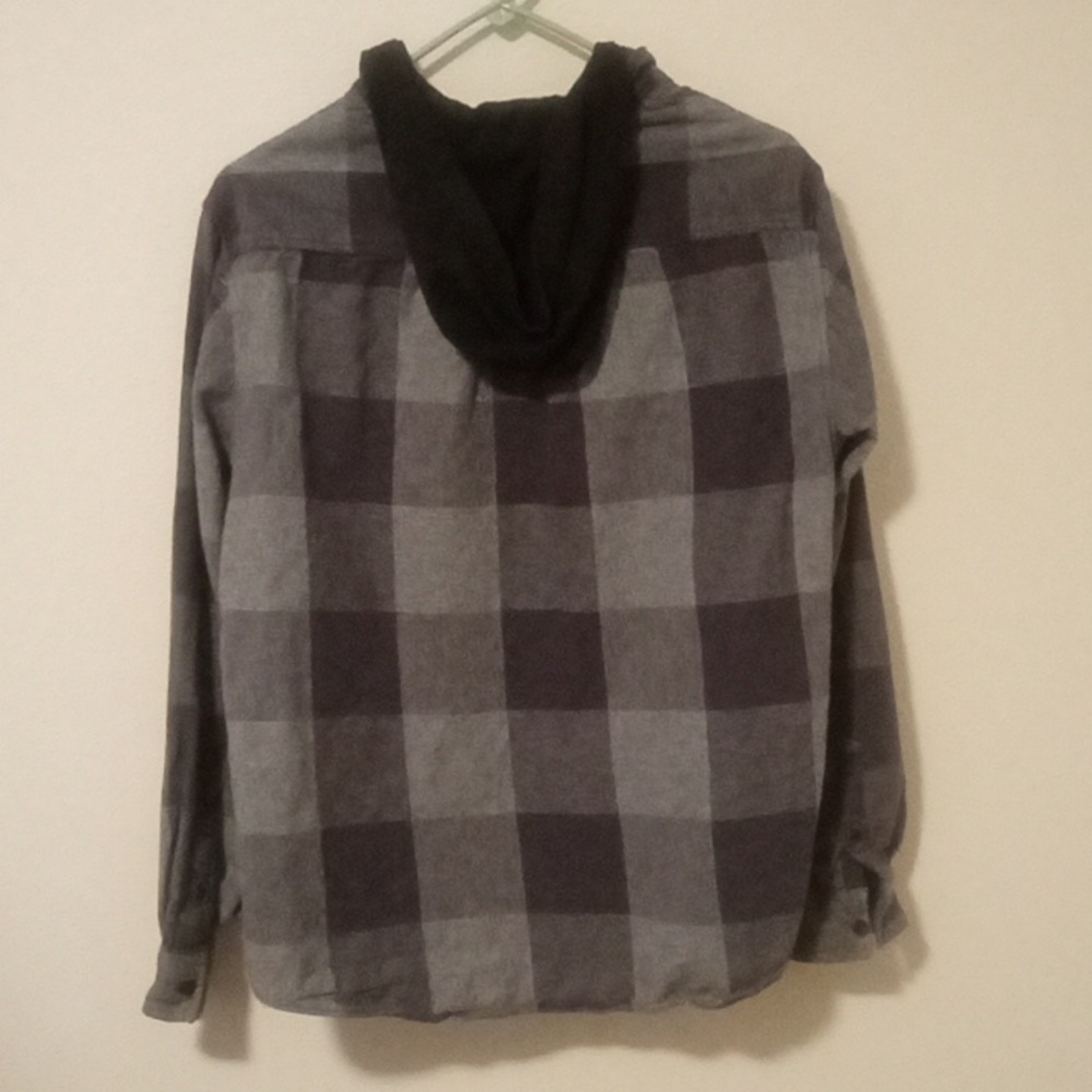 Checkered flannel - Picture 2 of 2